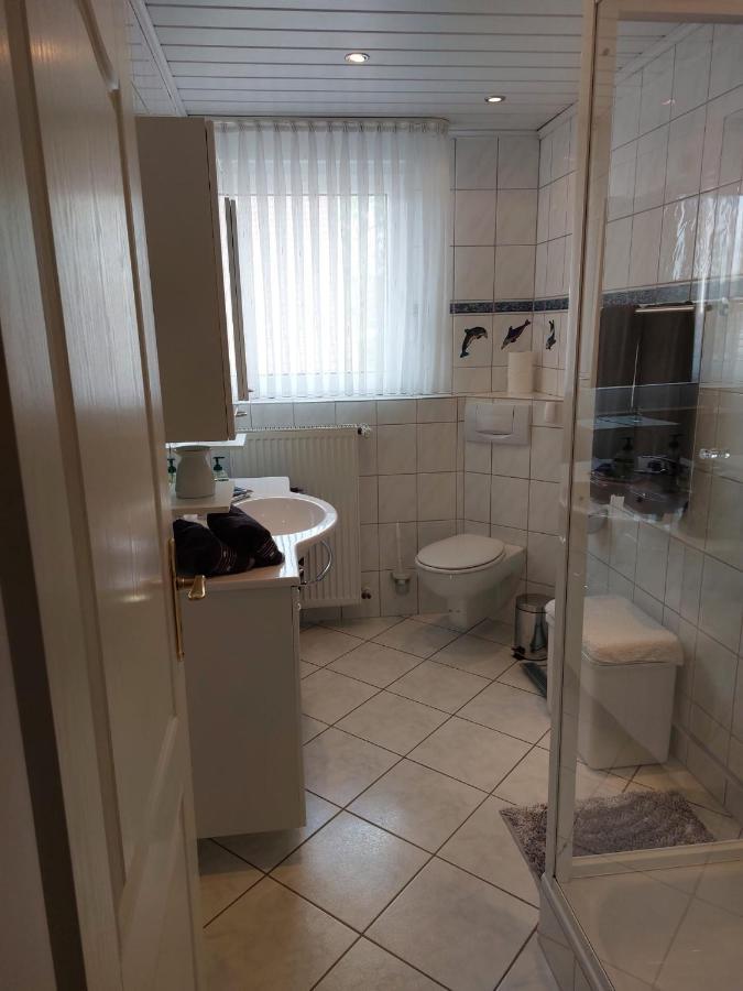 Ferienwohnung Leni Erstes Og Inkl Balkon Gartenblick Kostenfreier Parkplatz Stadtnah Aber Ruhig Gelegen Meppen Ngoại thất bức ảnh