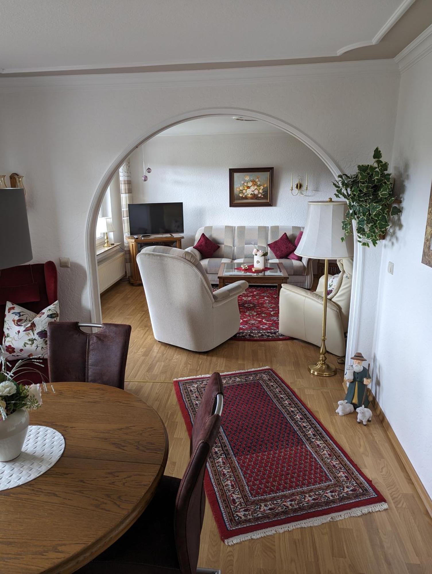 Ferienwohnung Leni Erstes Og Inkl Balkon Gartenblick Kostenfreier Parkplatz Stadtnah Aber Ruhig Gelegen Meppen Ngoại thất bức ảnh